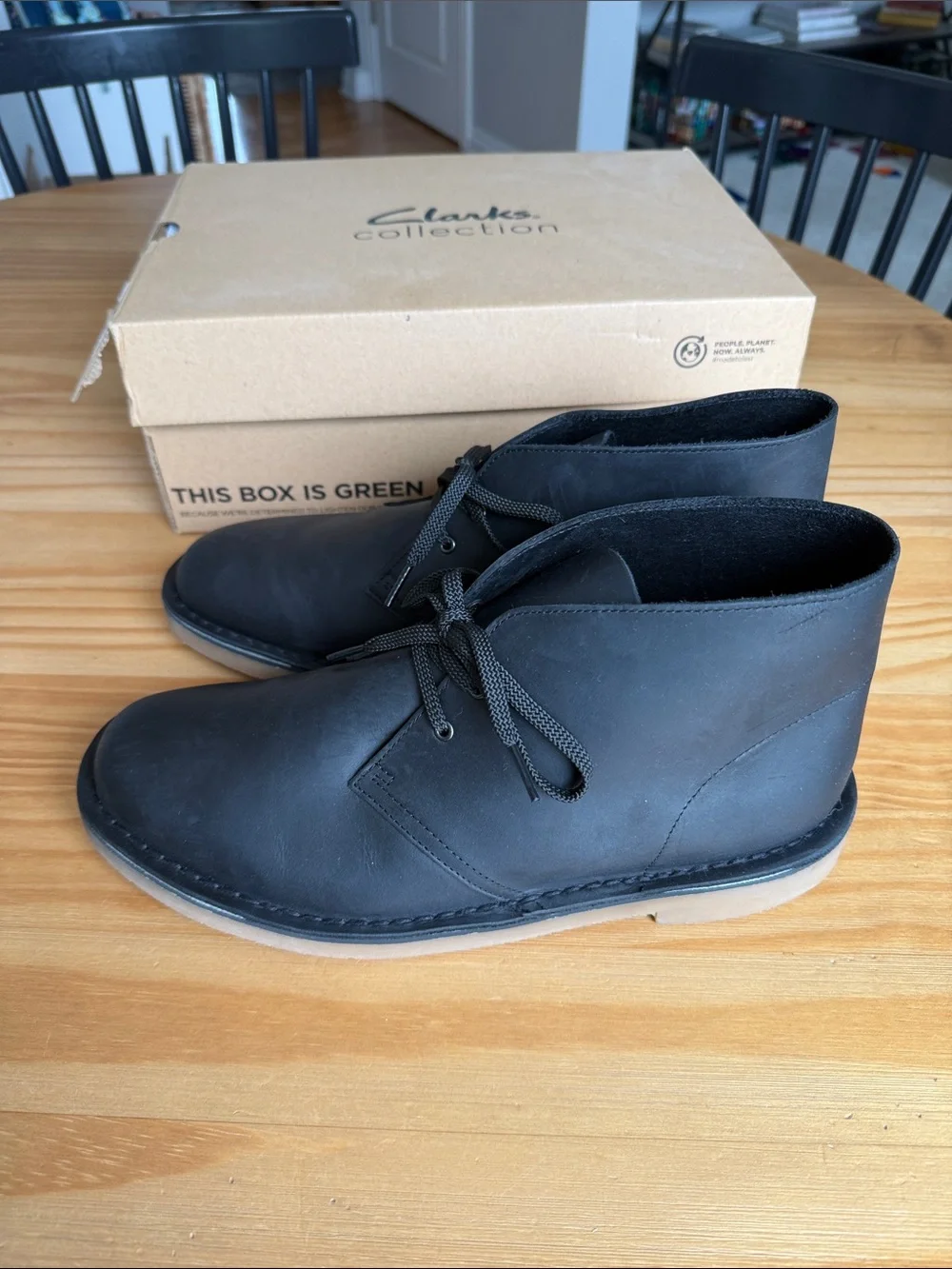 Clarks Bushacre 3 Black Leather Chukka Leather Boots NEW IN BOX